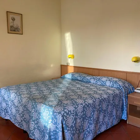 B B Regina Bed & Breakfast 3*