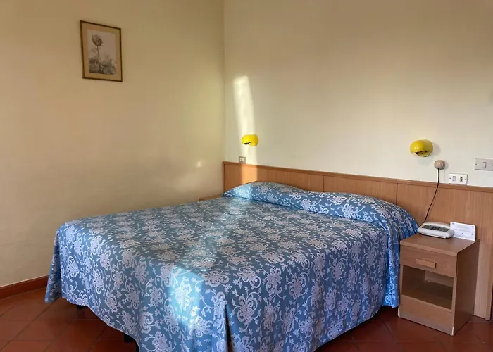 B B Regina Bed & Breakfast 3*